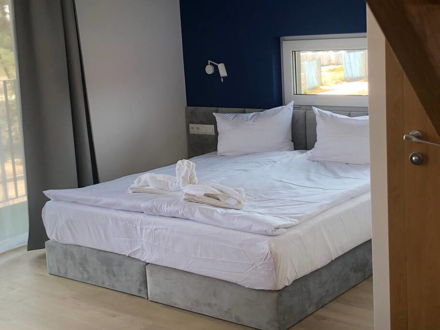 duży, przestronny apartment z widokiem na jezioro duży, przestronny apartment z widokiem na jezioro